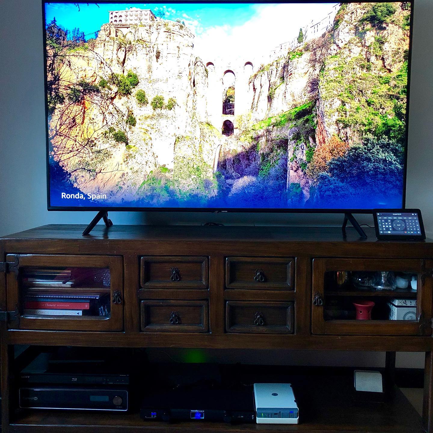 Family Control4 Ana2